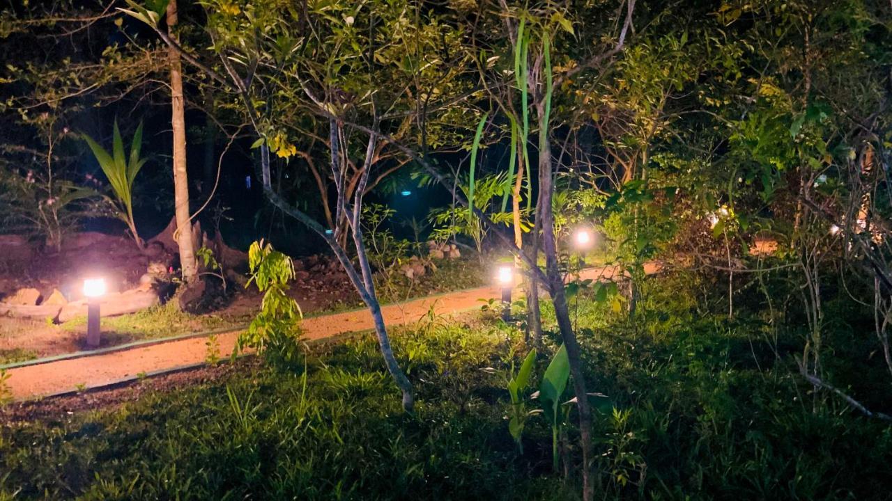 Sigiri Starwing Villa Sigiriya Esterno foto
