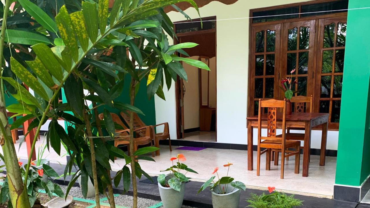 Sigiri Starwing Villa Sigiriya Esterno foto
