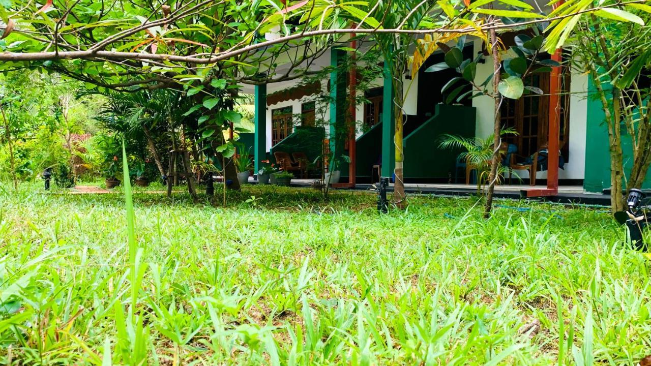 Sigiri Starwing Villa Sigiriya Esterno foto